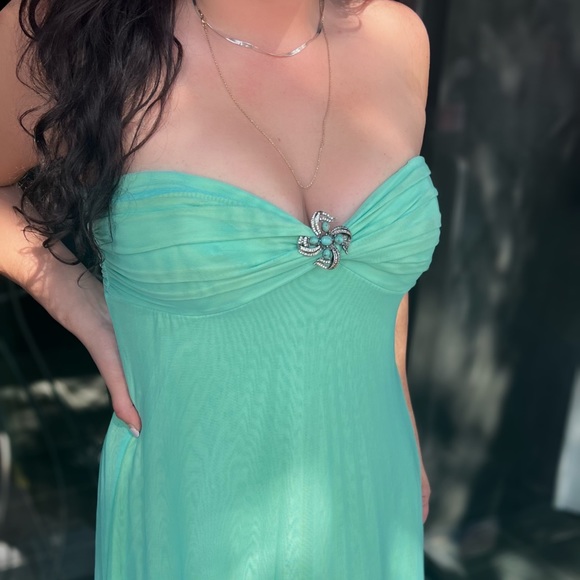 Vintage. Tags On. Y2K Dress by Laundry. - Picture 2 of 6